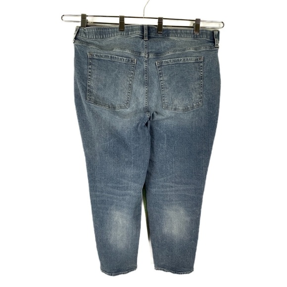 Torrid Cropped Jeans size 18R Medium Wash - Picture 2 of 11